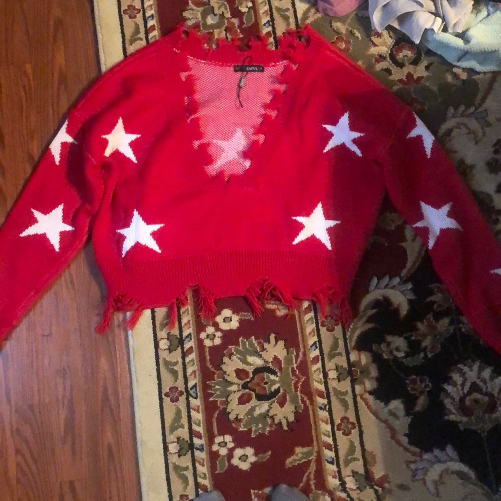 Read and white cropped sweater from zaful one size